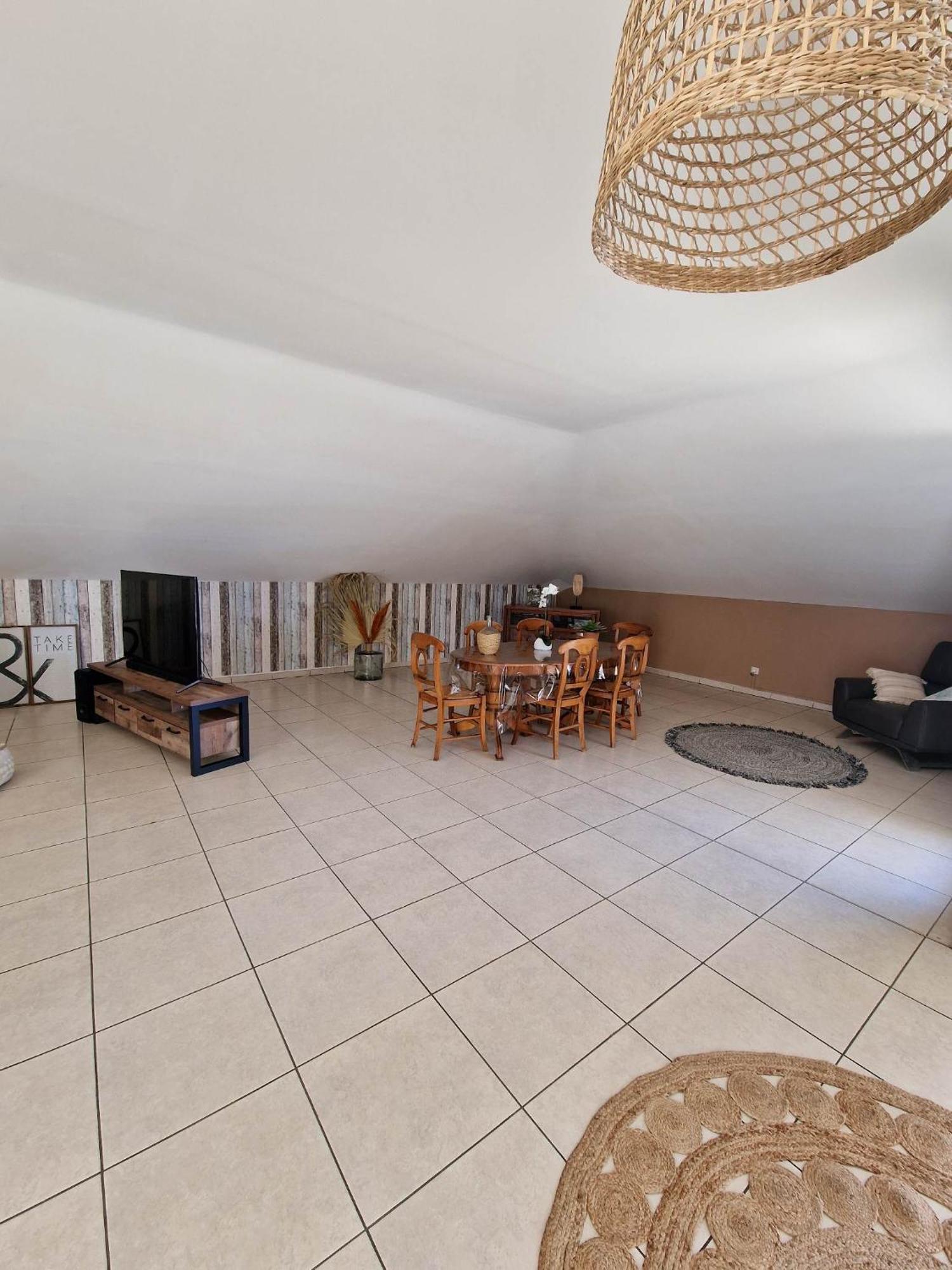 Appartement Villa Sur Le Toit, Vue Mer Saint-Gilles-les-Bains Buitenkant foto