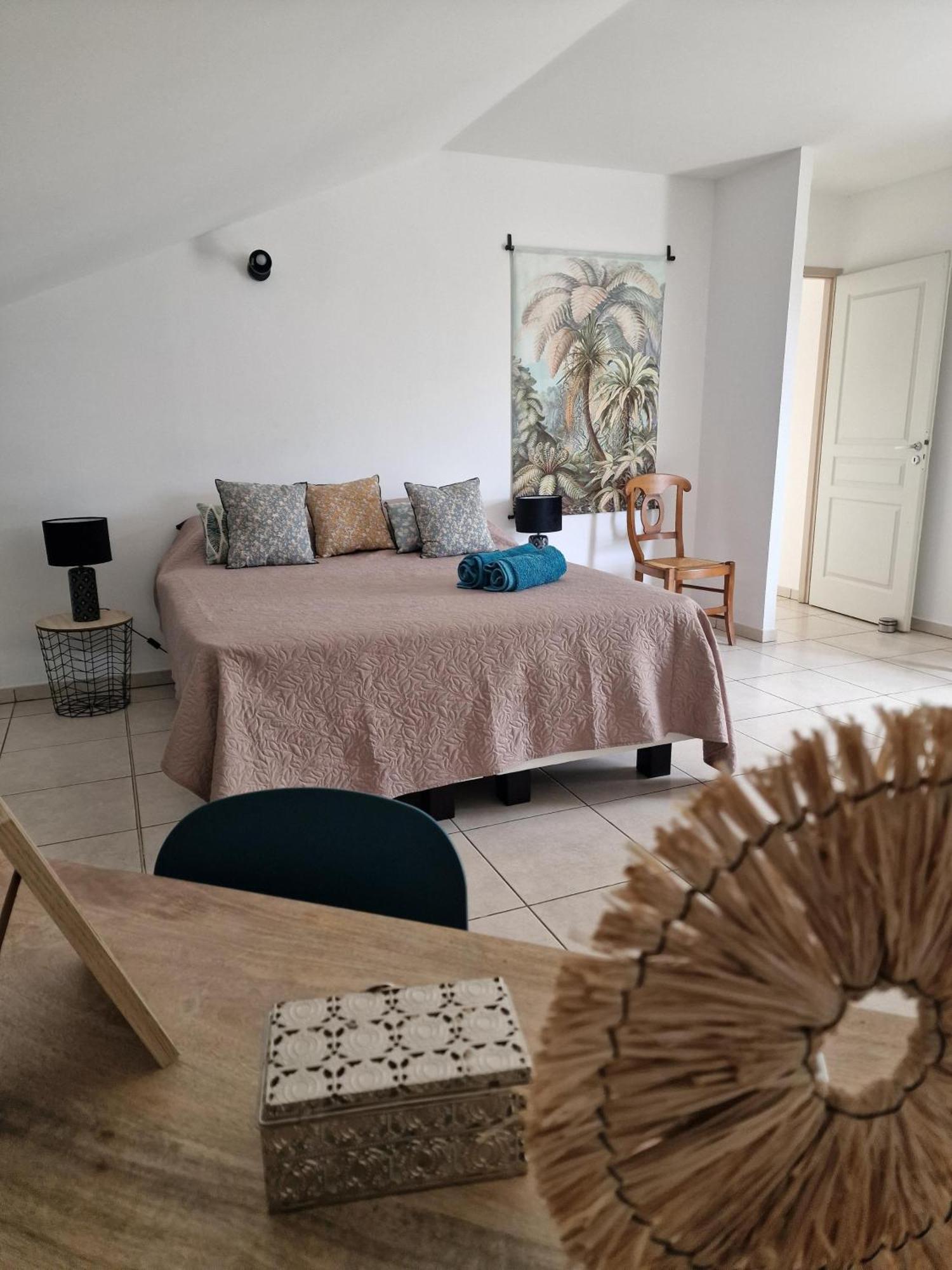 Appartement Villa Sur Le Toit, Vue Mer Saint-Gilles-les-Bains Buitenkant foto
